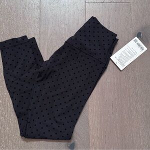 NWT Lululemon Polka dot flocked leggings sz 4